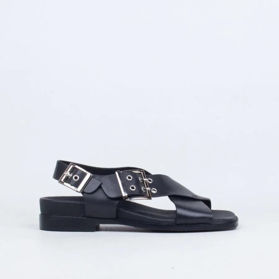 Flat^Ernest Wyler Emma Sandal