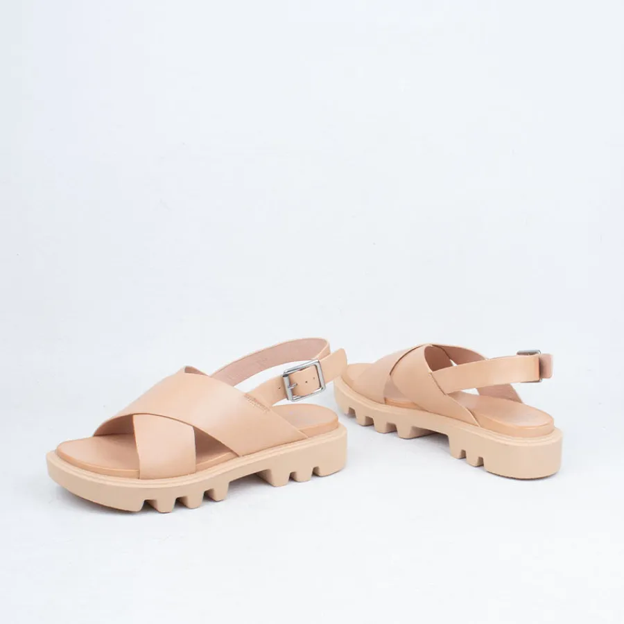 Flat^EOS Flighty Sandal 2 Nude