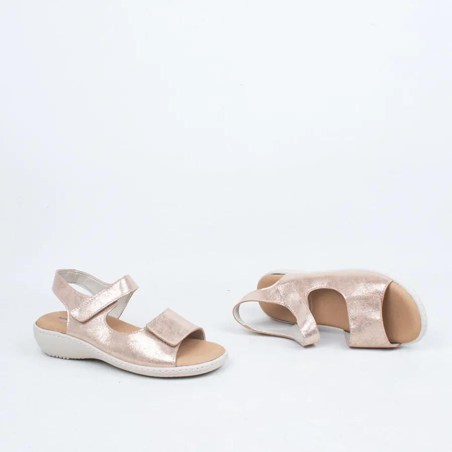 Flat^Pluma Flex - Spain Granada Sandal Champagne