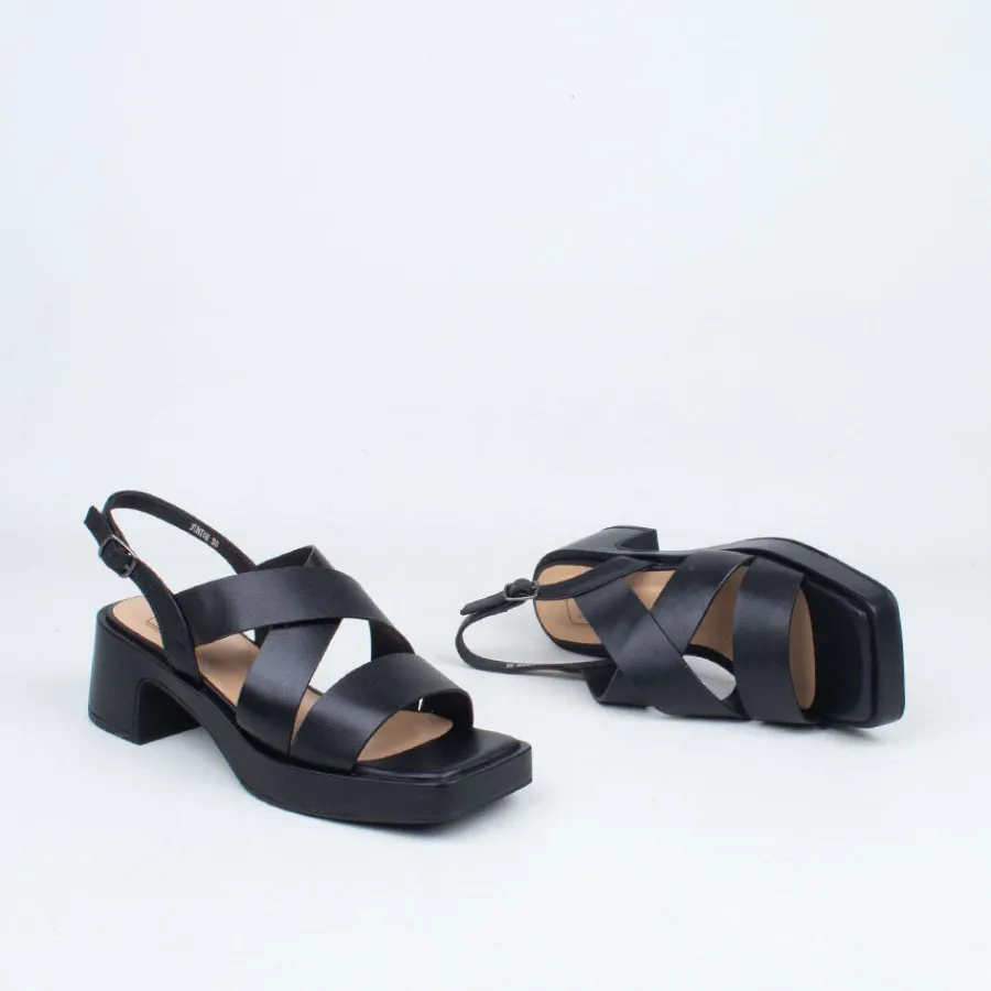 Flat^Mila Raine Junior Sandal