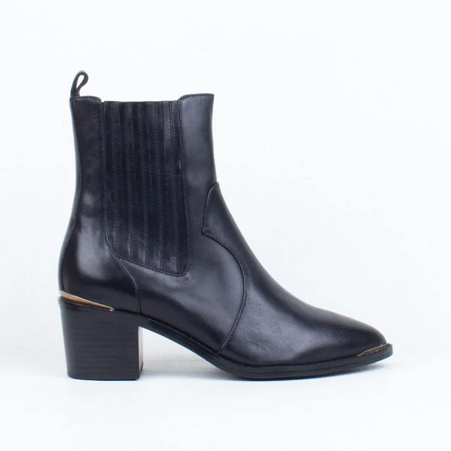 Chelsea^Ernest Wyler Lara Boot