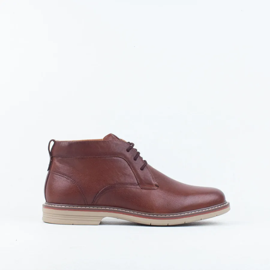 Lace Up^Florsheim Norwalk Chukka Boot