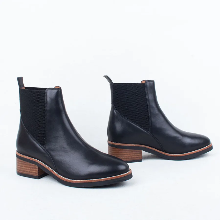 Chelsea^Ernest Wyler Pedro Boot