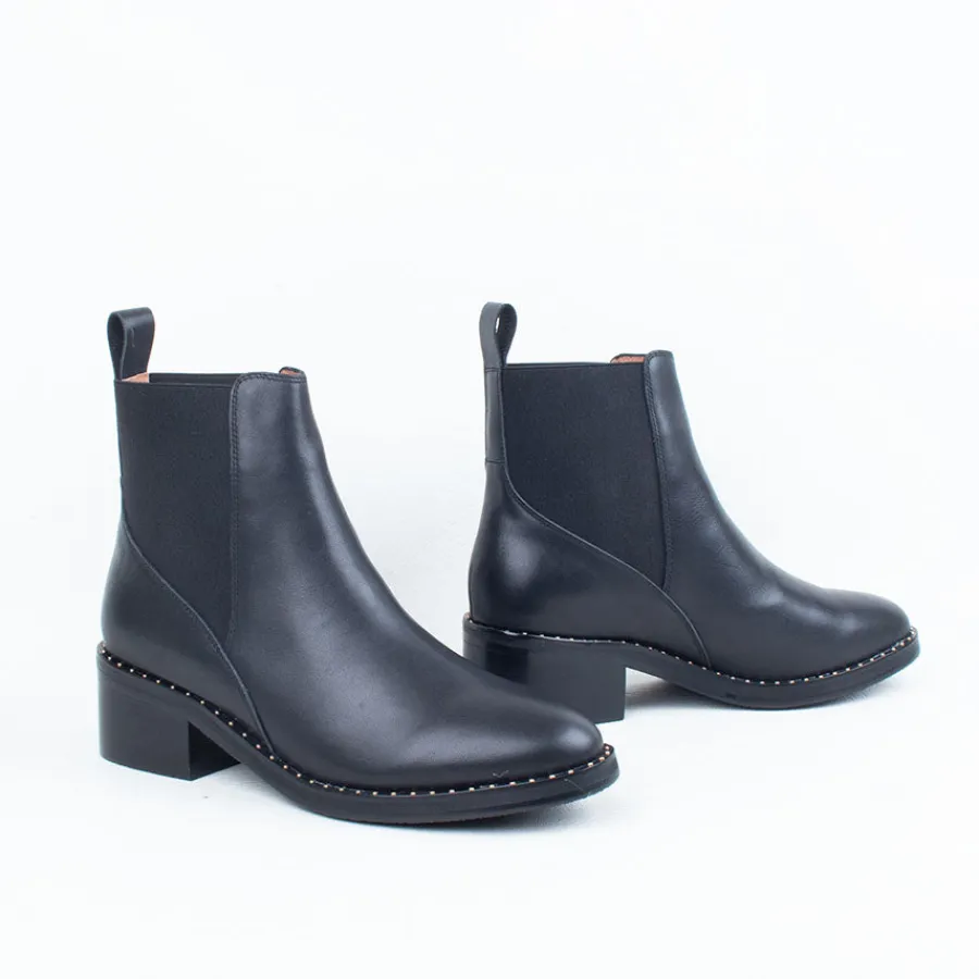 Chelsea^Ernest Wyler Perron Boot Black