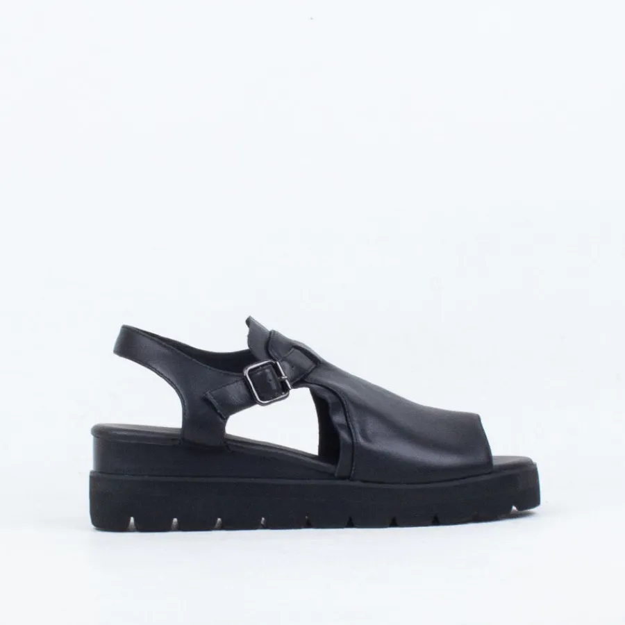 Flat | Wedge^Ernest Wyler Rema Wedge Sandal