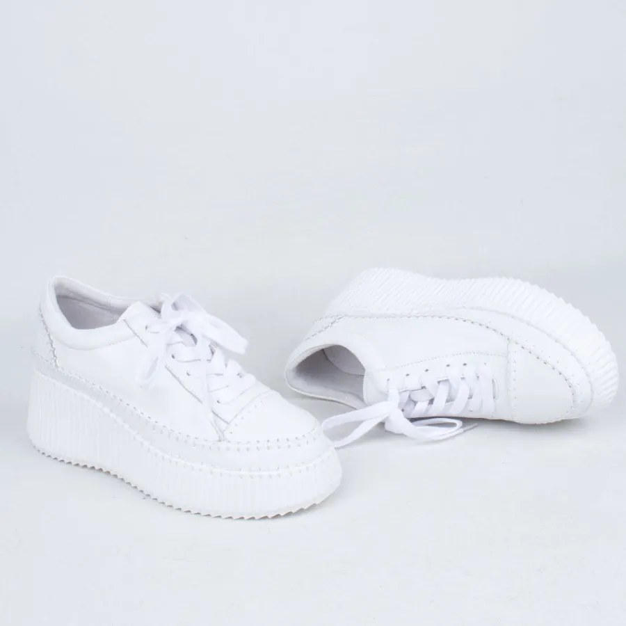 Lace Up^Minx Rizzo Boost Sneaker White