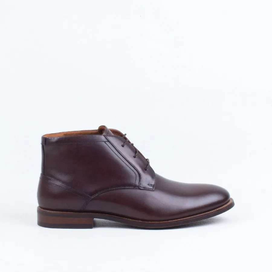 Lace Up^Florsheim Rucci Chukka Boot Brown