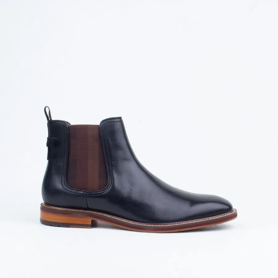 Slip On^Julius Marlow Scuttle Chelsea Boot