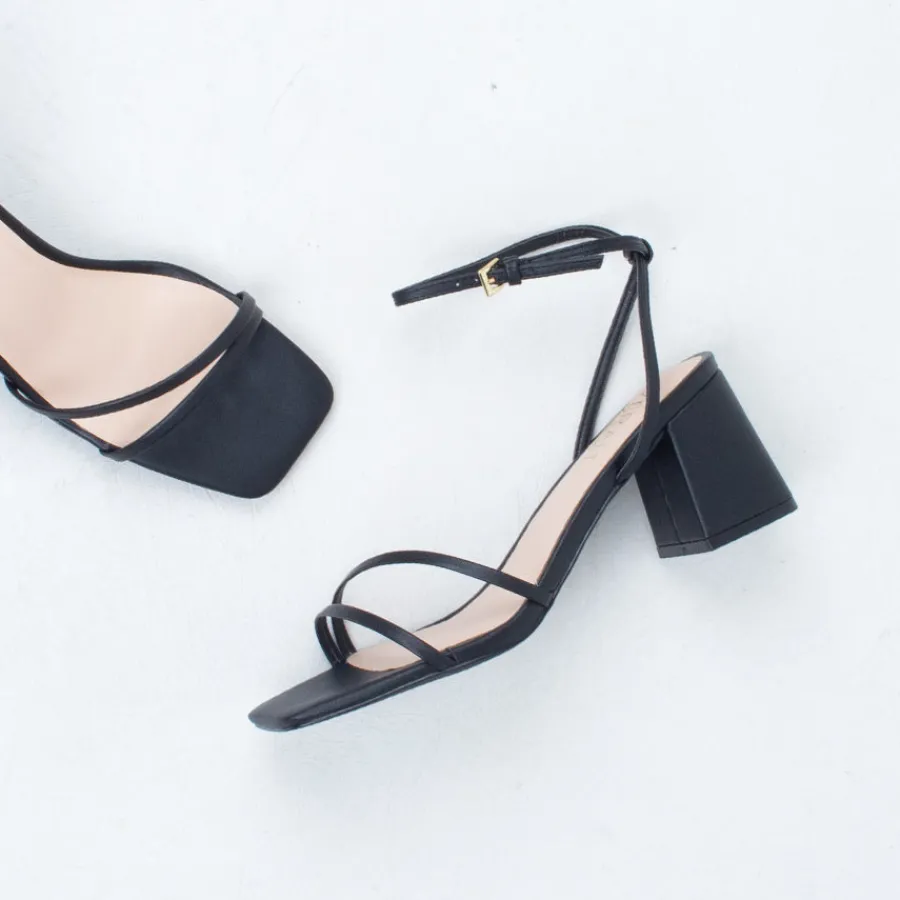 Strappy^Verali Stevie Heel